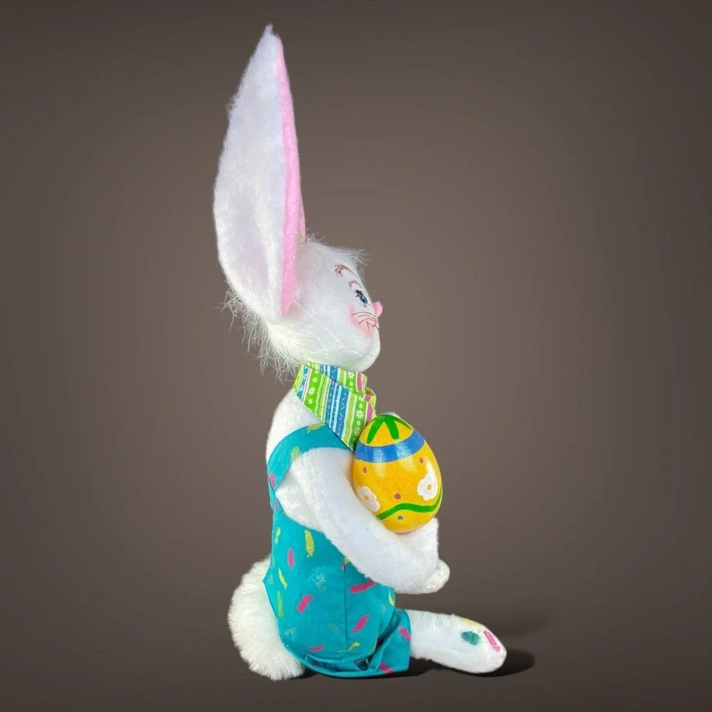 Annalee Artist Bunny Doll Large 22.5